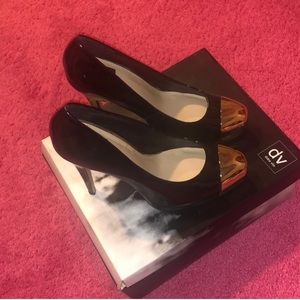 New dolce vita black patent pumps